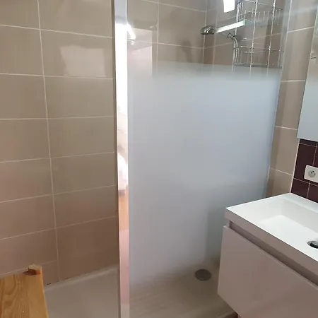 Avec Coin-nuit, Piscine Et Parking A - Fr-1-780-74 *
