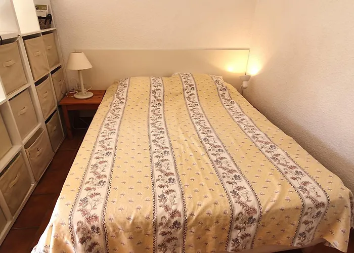 Apartment Avec Coin-nuit, Piscine Et Parking A - Fr-1-780-74 Sainte-Maxime